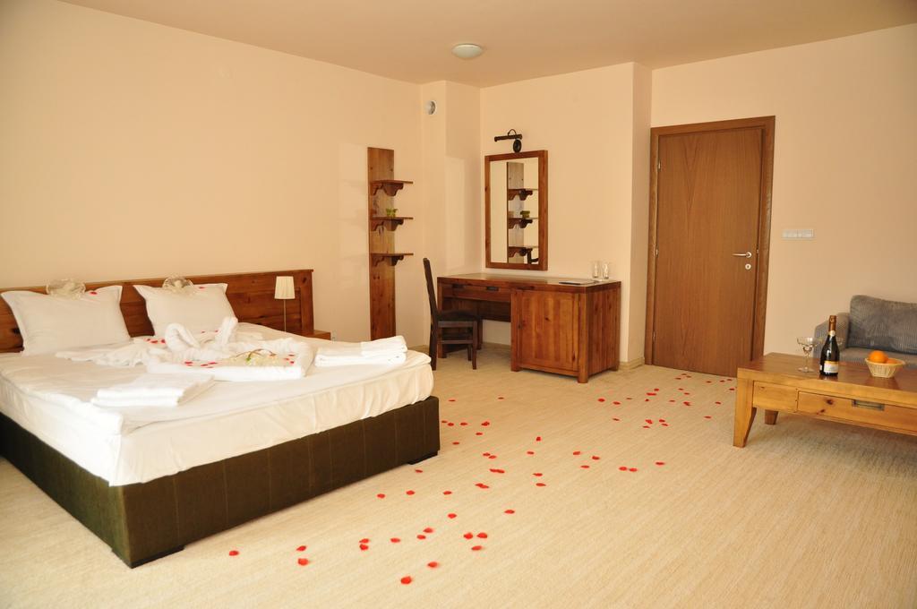 3 Mountains Hotel Bansko Esterno foto